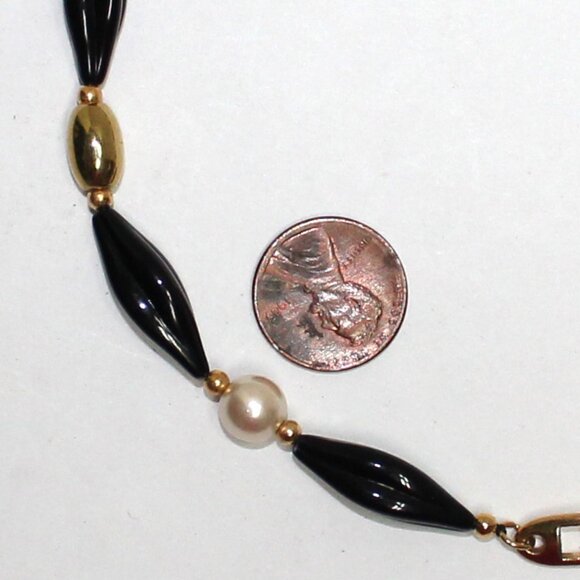 Older Napier Black Gold & Imitation Pearl Fashion Necklace - Picture 6 of 8